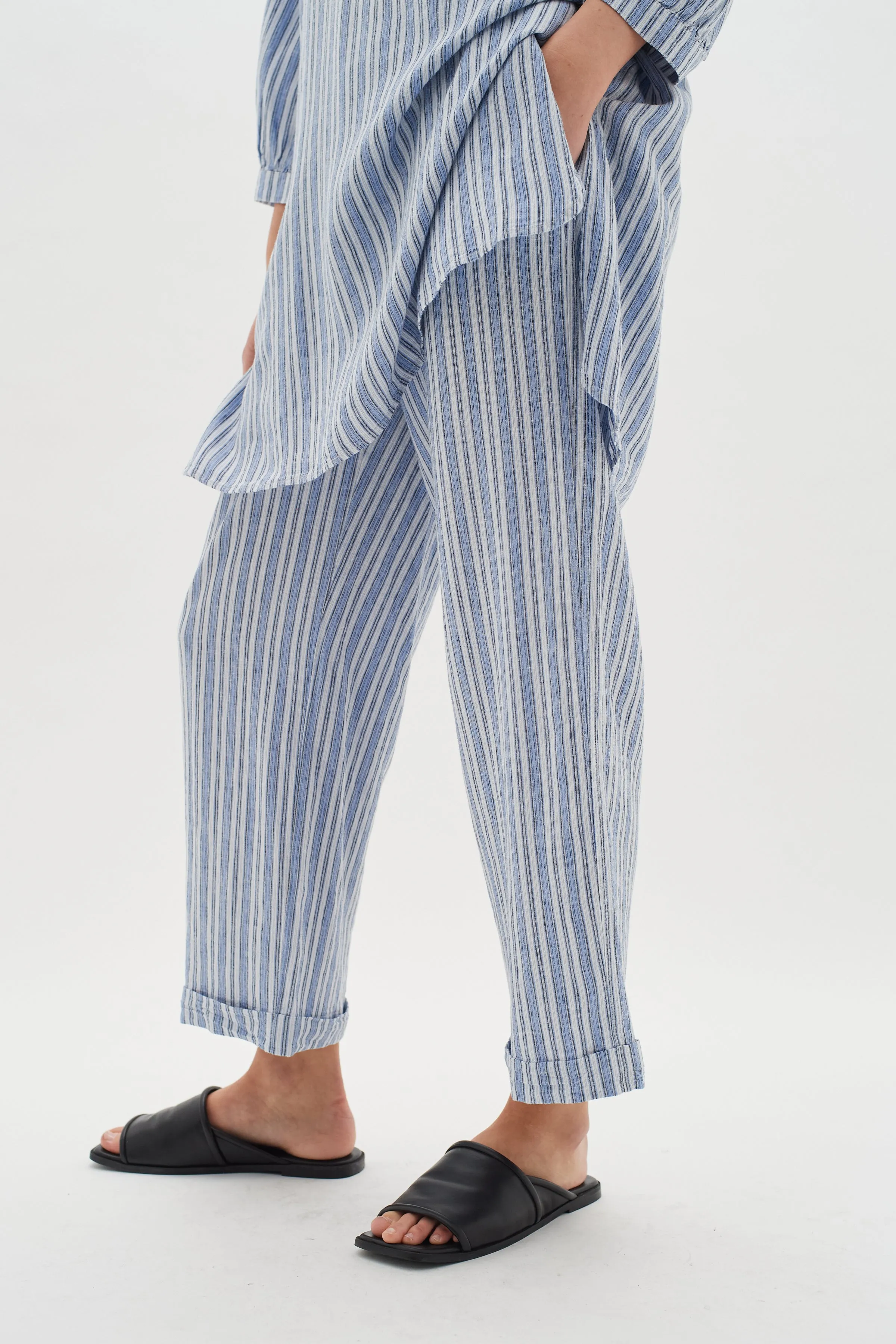 In Wear Stripe Crop Pant