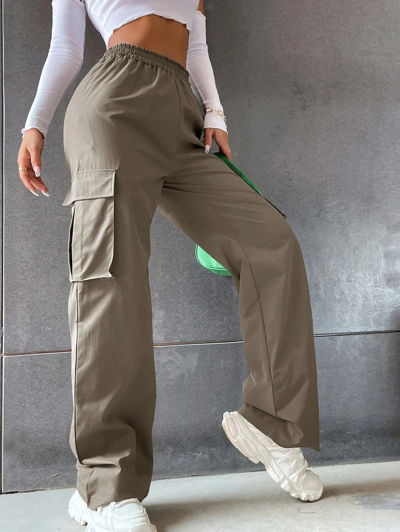 Solid Colored Flap Pocket Long Cargo Pants